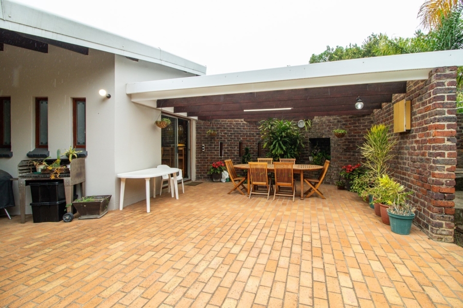 3 Bedroom Property for Sale in Vincent Heights Eastern Cape